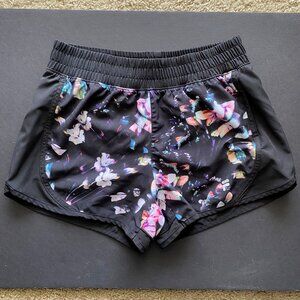FILA running shorts w/ zipper pocket built in underwear Black floral